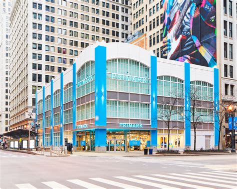 primark store in downtown chicago