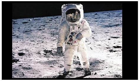 Neil Armstrong el primer ser humano en pisar la luna