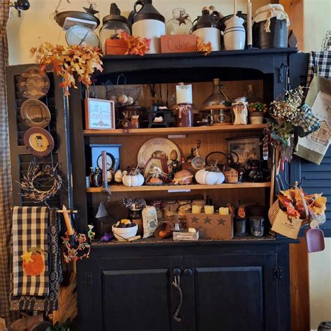 Primitive Fall Decor