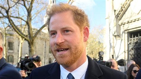 prince harry's lawsuit against daily ma