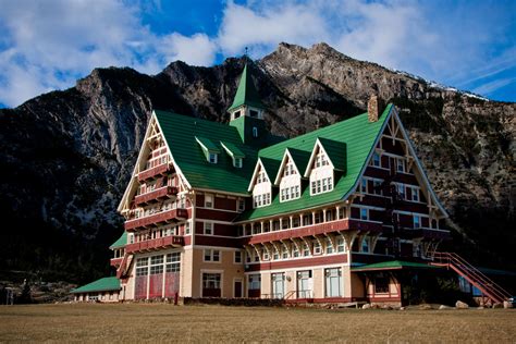 prince of wales hotel waterton ab