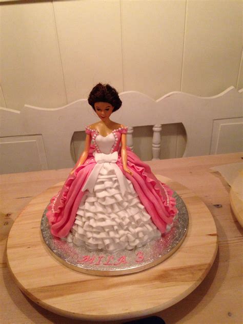 Disney Princesses Cake Princess birthday cake, Disney princess