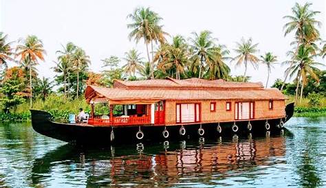 Private Houseboat Cruise on Alleppey Backwaters with Lunch
