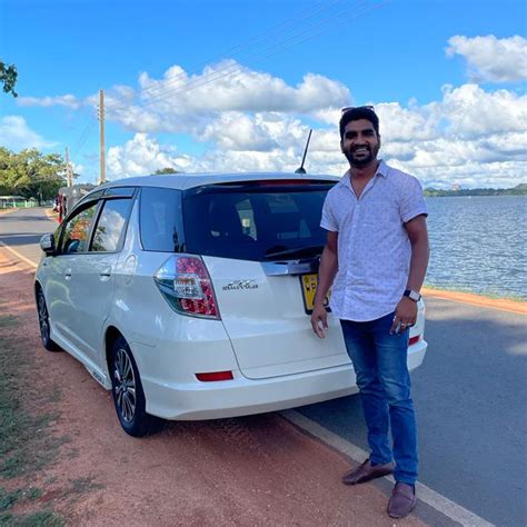 private driver Sri Lanka