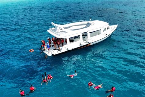 Private Small Group Excursion: Is it Worth Paying More?