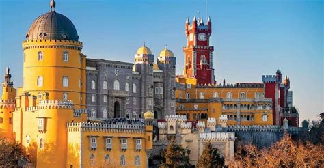 A private tour guide explaining the history of Sintra