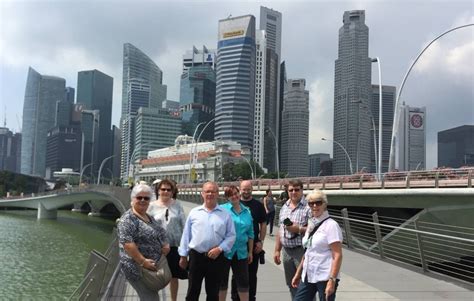 private tour guide in singapore