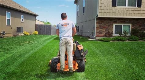 Complete Lawn Maintenance in Kansas City by Pro Mow Lawn Care