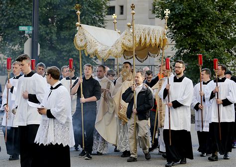 procession of the holy eucharist