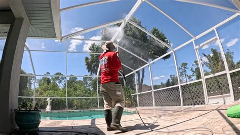 professional pool cage cleaning