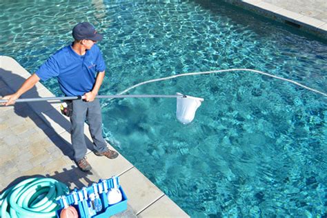 professional pool cleaning service