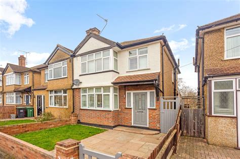 Properties Croxley Green