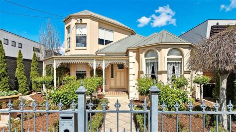 properties in geelong for sale