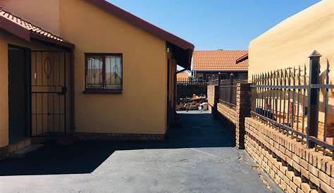 3 Bedroom House For Sale | Protea Park (Rustenburg) | 1RU1441252 | Pam