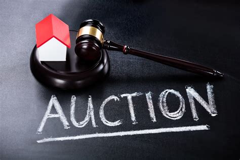 property auction listing services