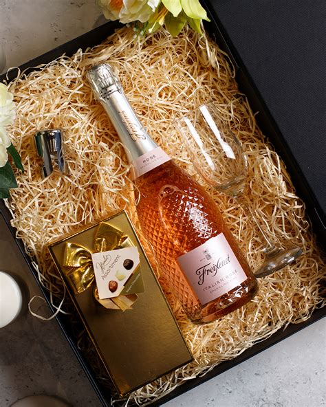prosecco gift sets uk