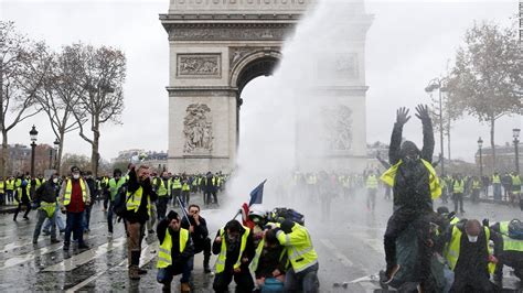 protest in paris today images