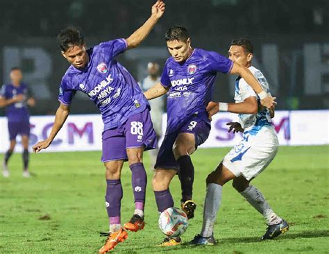 psis semarang vs persita tangerang