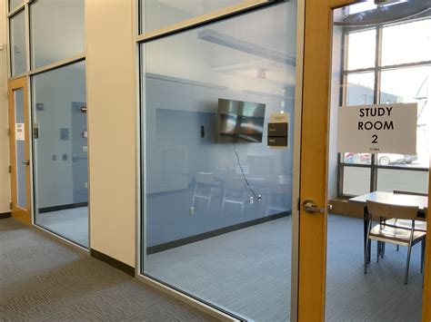 public library study rooms