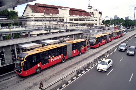 public transportation in jakarta