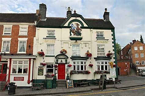 pubs in ashbourne town centre
