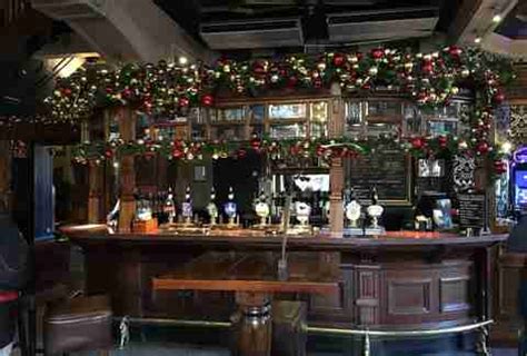 pubs open christmas day