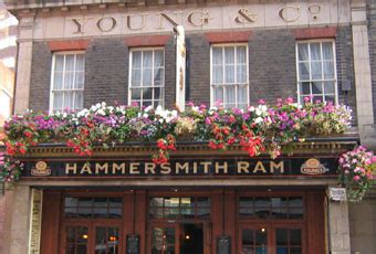 pubs with live music in hammersmith