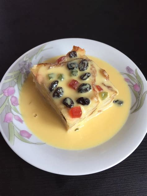 Cara Membuat Puding Roti Kuah Kastard Yang Sedap Dan Mudah