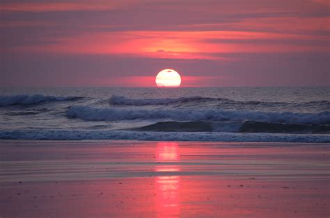 Experience the Ultimate Aesthetic: 'Puesta de Sol' That Captures Your Soul