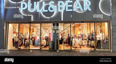 Pull And Bear Vienna