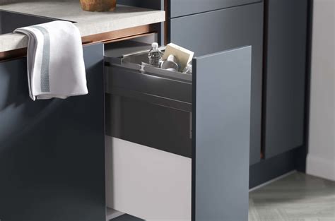 Pull Out Kitchen Bin Wren