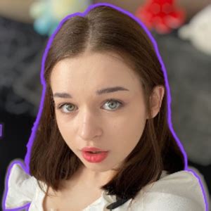 Rayee Posing Exclusive Content: Latest Updates 2026