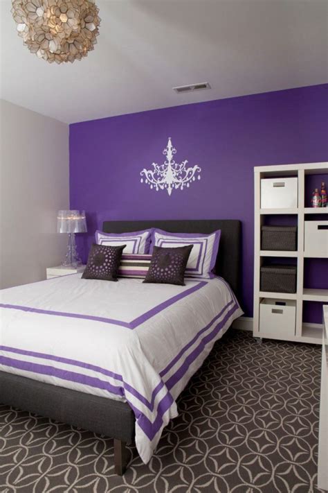 20 beautiful purple accent wall ideas