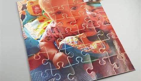 Puzzle | Stock Bild | Colourbox