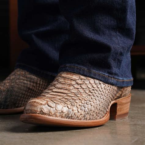 Python Boots: Mastering Modern Design