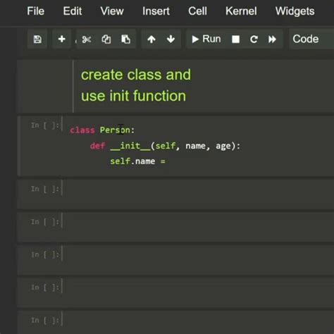 python use class function in init