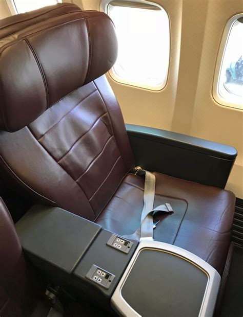 qantas 737 business class seats