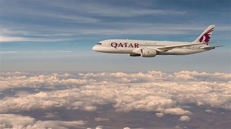 qatar airlines customer service number uk