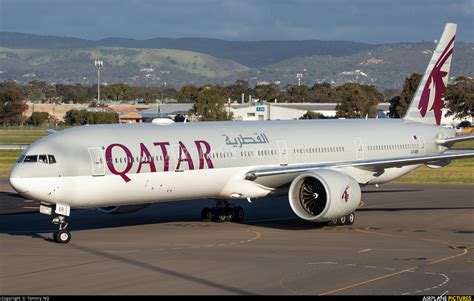 qatar airways australia news