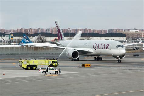 qatar airways jfk flight