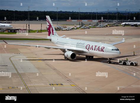 qatar flights from manchester which terminal