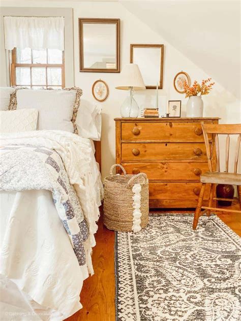 Quaint Cottage in Moscow (With images) Bedroom decor