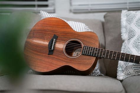 Quality Beginner Acoustic Guitar