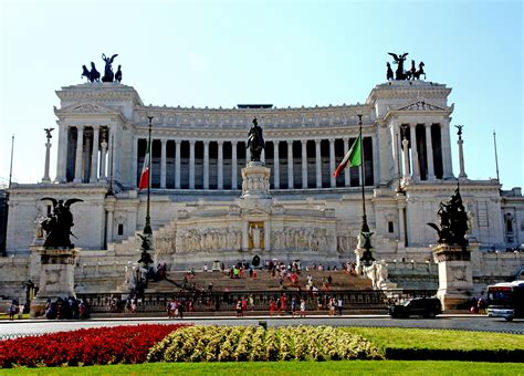 quando venne costruito l'altare della patria