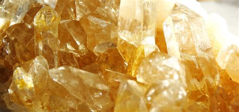 Quartz Jaune brut 830850g MDQJ02 Minerals Madagascar Pierres de