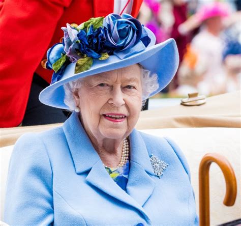 queen's jubilee 2022 bank holiday