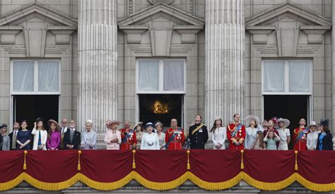 queen 50th jubilee balcony