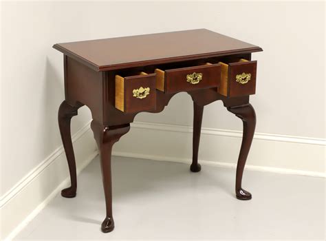 Queen Anne Style Side Table