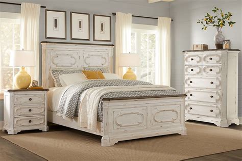 Queen Bedroom Sets In White