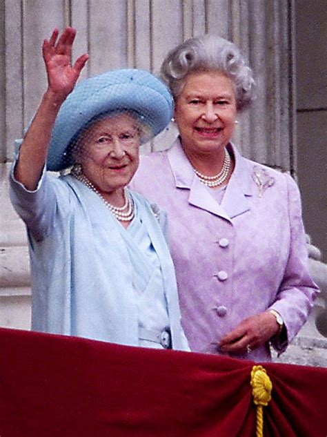 queen elizabeth 2nd mother